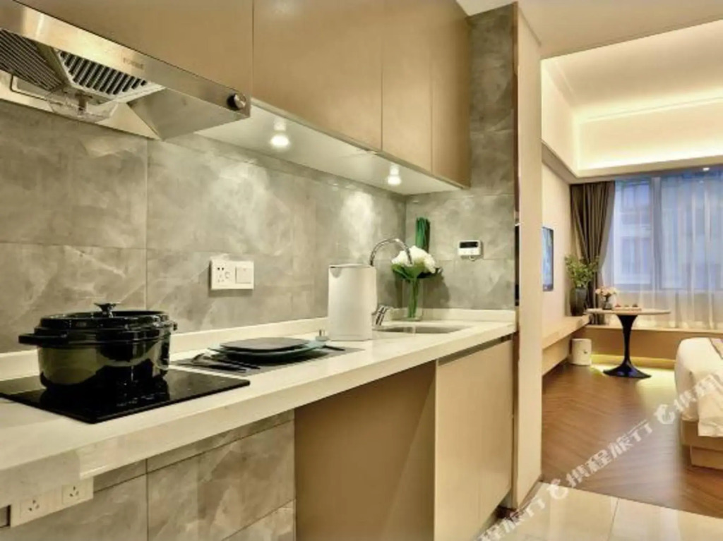 the Zan Hotel (Jinhua Jiangnan Yintai Administrative Service Center)