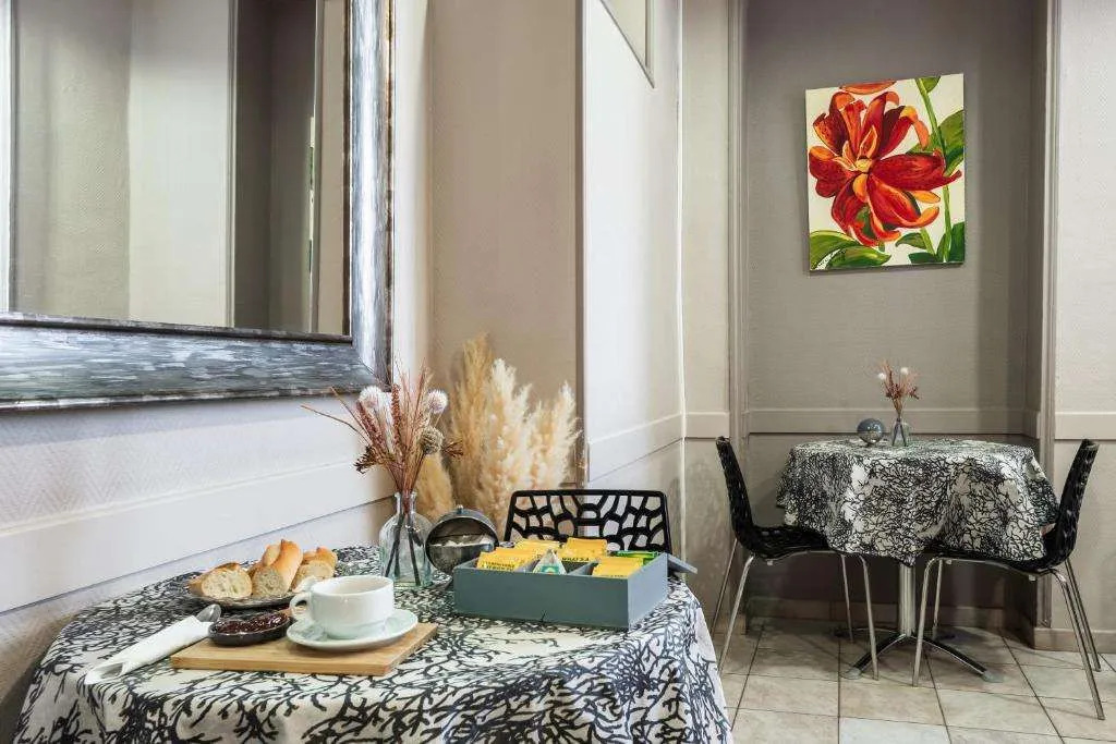 Hotel Bristol Nord Paris