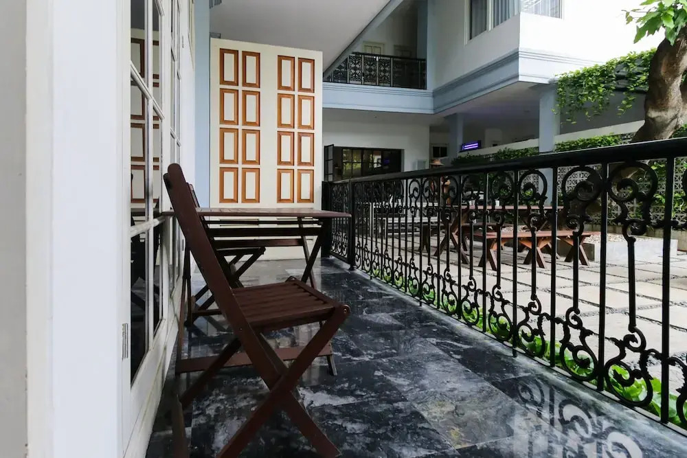 Airy Kertajaya Indah Timur Lima Belas 17 Surabaya