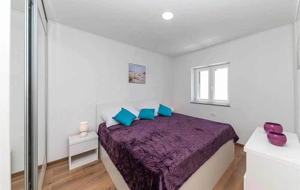 Amazing Apartment in Kastel Stari With 2 Bedrooms and Wifi