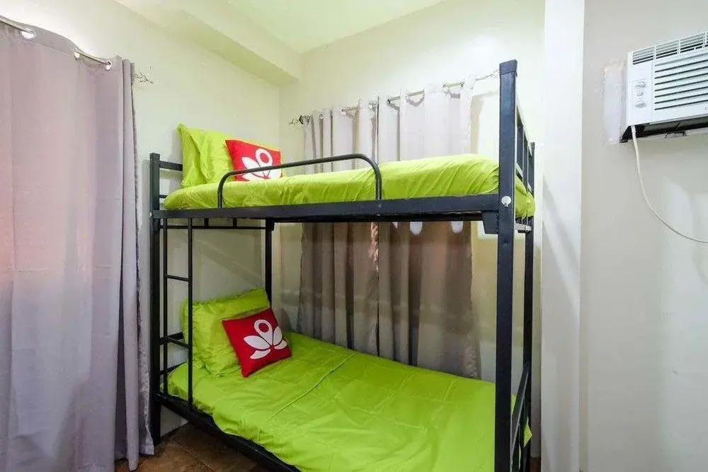 ZEN Rooms Basic 18 Main Street Cebu