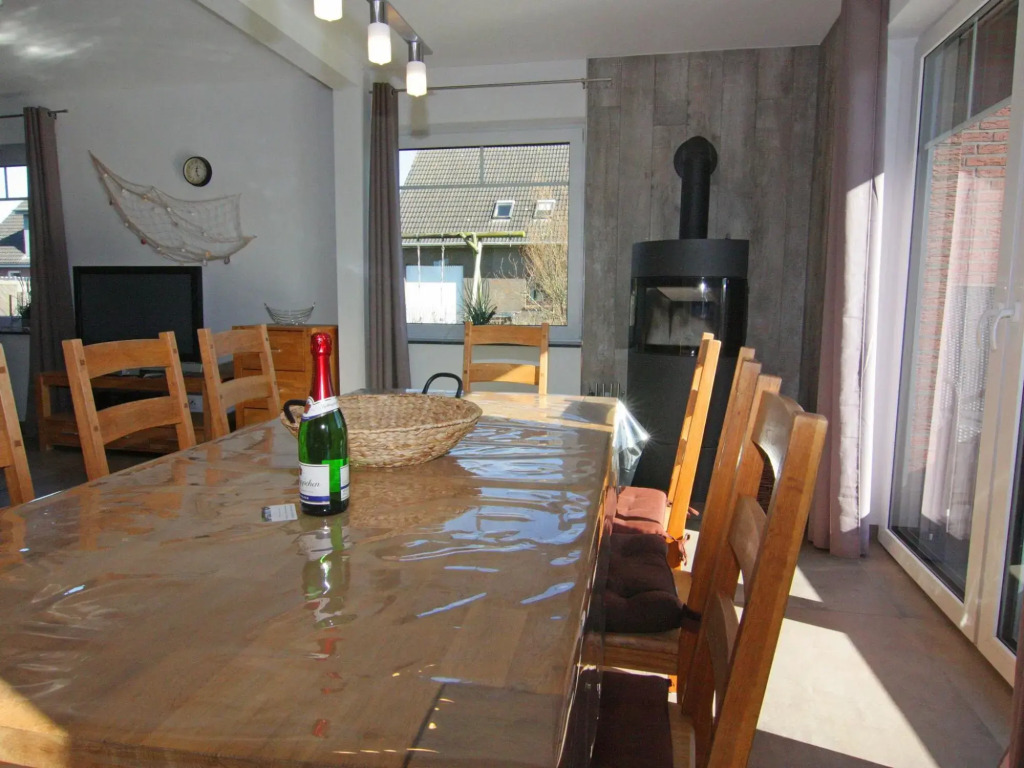 Komfortables Ferienhaus in Friedrichskoog-Spitze