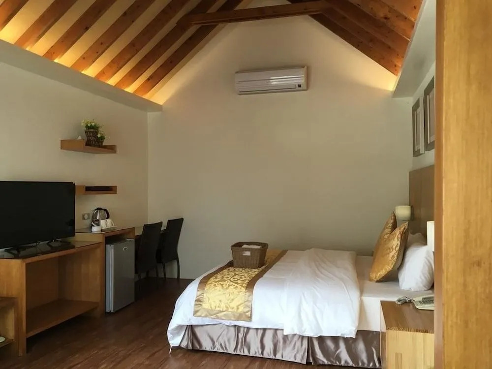 Shanze Bora villa