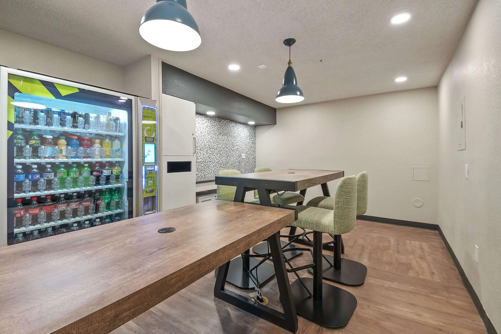 Extended Stay America Suites - Miami - Airport - Blue Lagoon