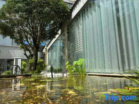 Baoshan qiyuezhuang Hotel (Sanguan Cultural Square)