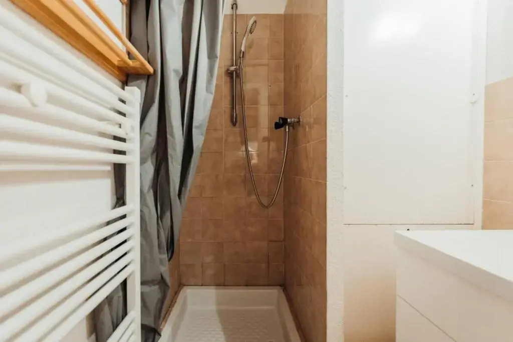 Furnished studio at the foot of the slopes with a balcony & mountains view
