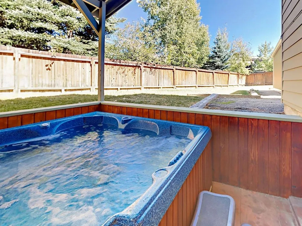 Sundance Ready Rental with Hot Tub by RedAwning