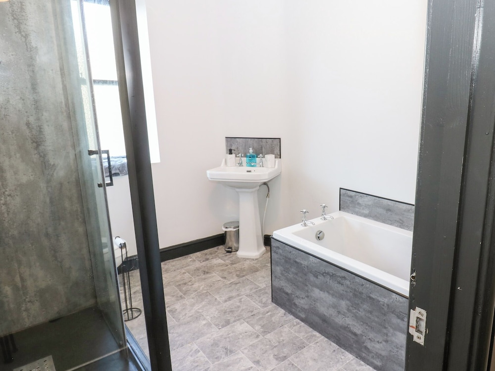 Lowther Penthouse