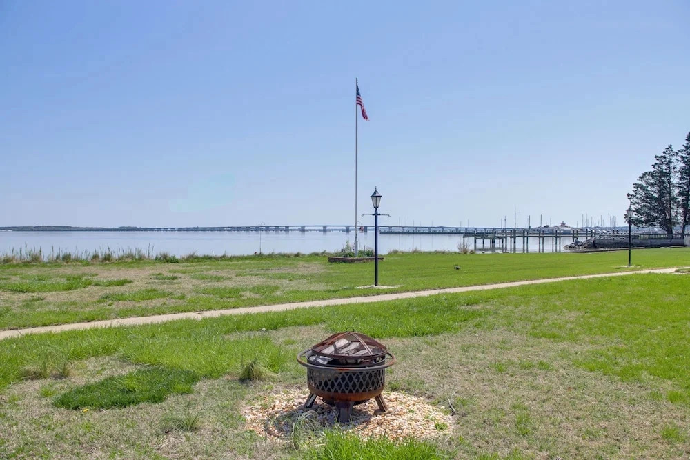 Walk to Parks & Marina! Waterfront Cambridge Condo