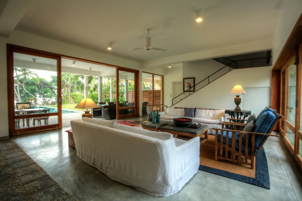 Villa Saffron Hikkaduwa