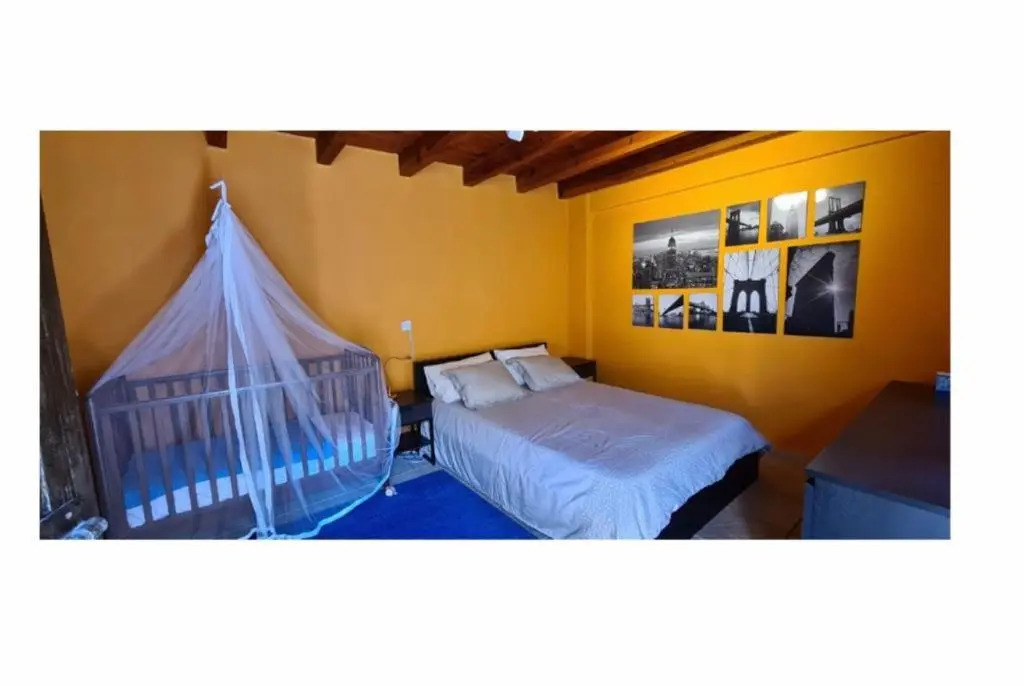 Lovely 1-bedroom rental with ensuite and parking.