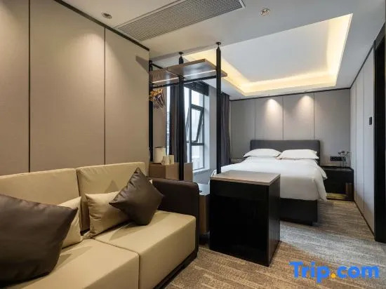 Yuanxu Apartment (Guangzhou Taikoo Hui Plaza Shipaiqiao Subway Station)