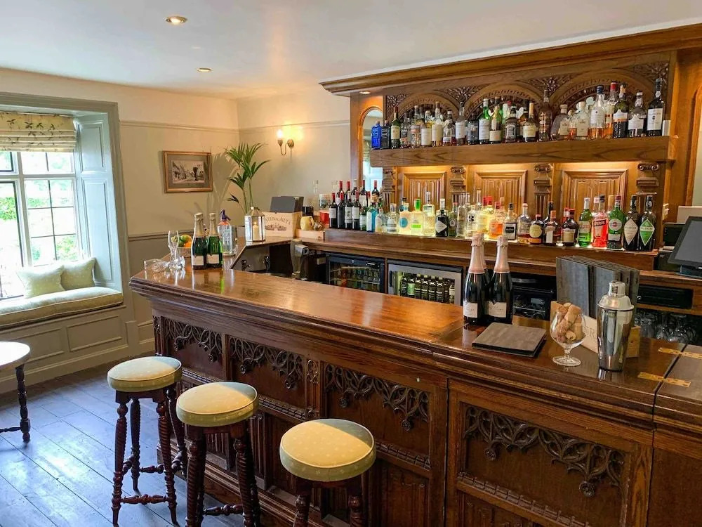 Mortons Manor