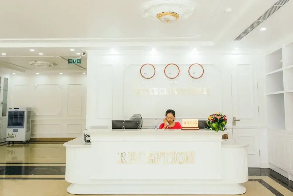 White Crown Hotel