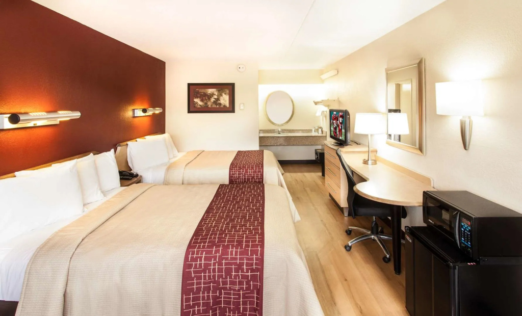 Red Roof Inn Louisville East - Hurstbourne