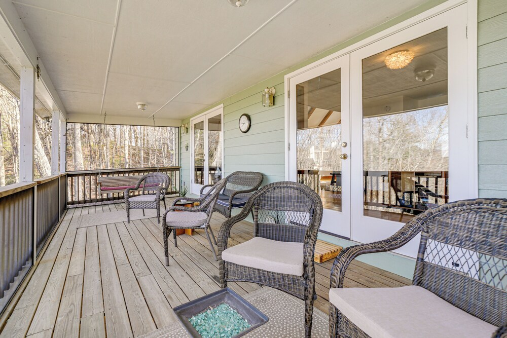 Sky Valley Retreat w/ Fire Pit & Mountain Views!