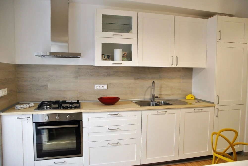 Air-conditioned Apartment With Patio, Wifi and Parking