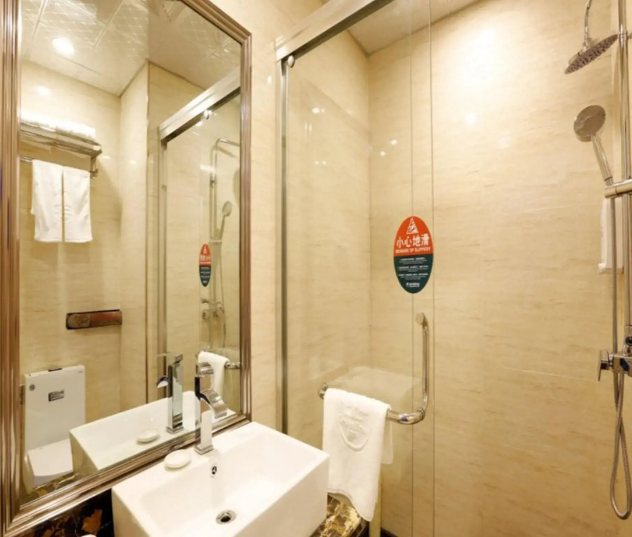 GreenTree Inn LanZhou YanBei Road United University Express Hotel