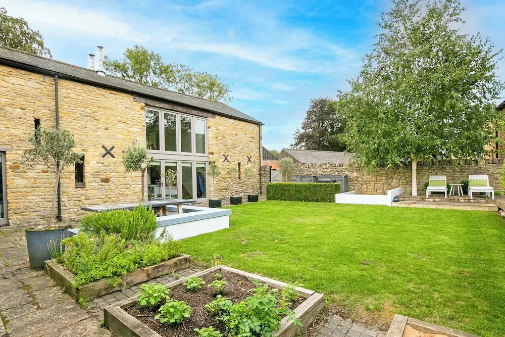 Stunning 4BD Family Home Near Banbury