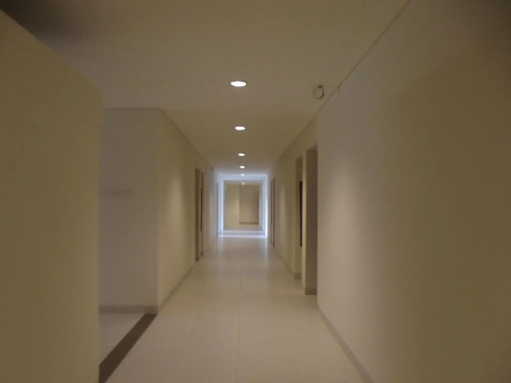 L Bajo Hotel