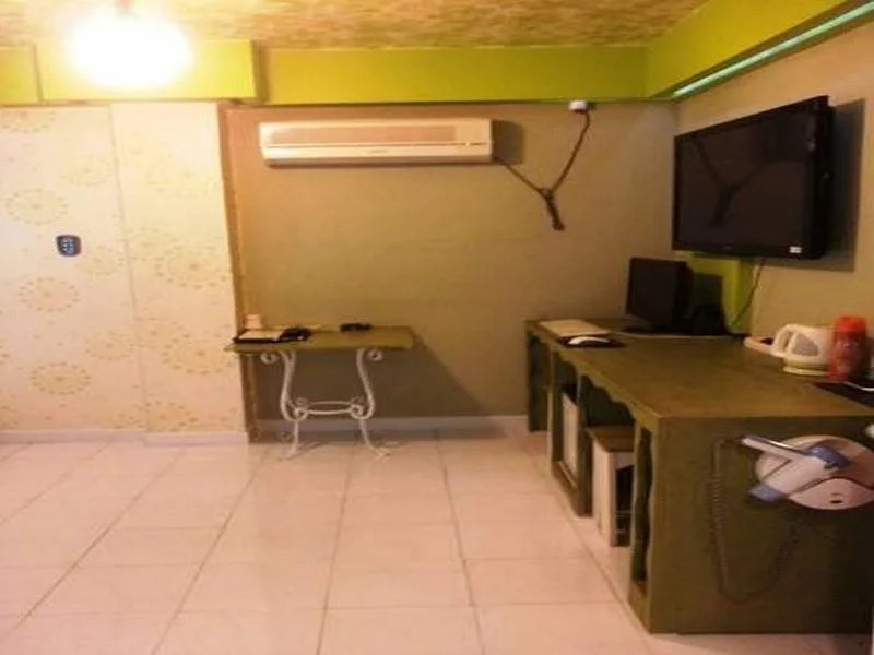 H Motel