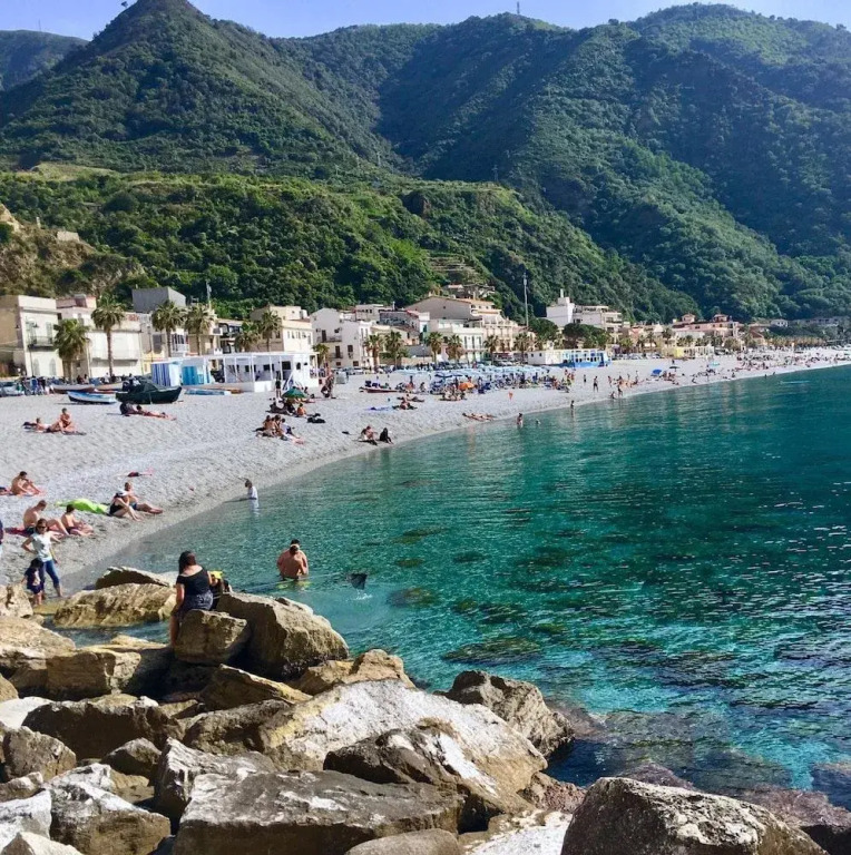 B&B Scilla Town