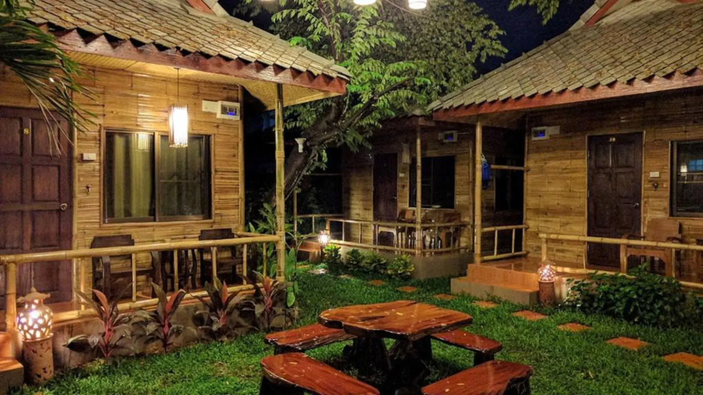 Boutique Hotel & Restaurant, Jaidee Bamboo Huts
