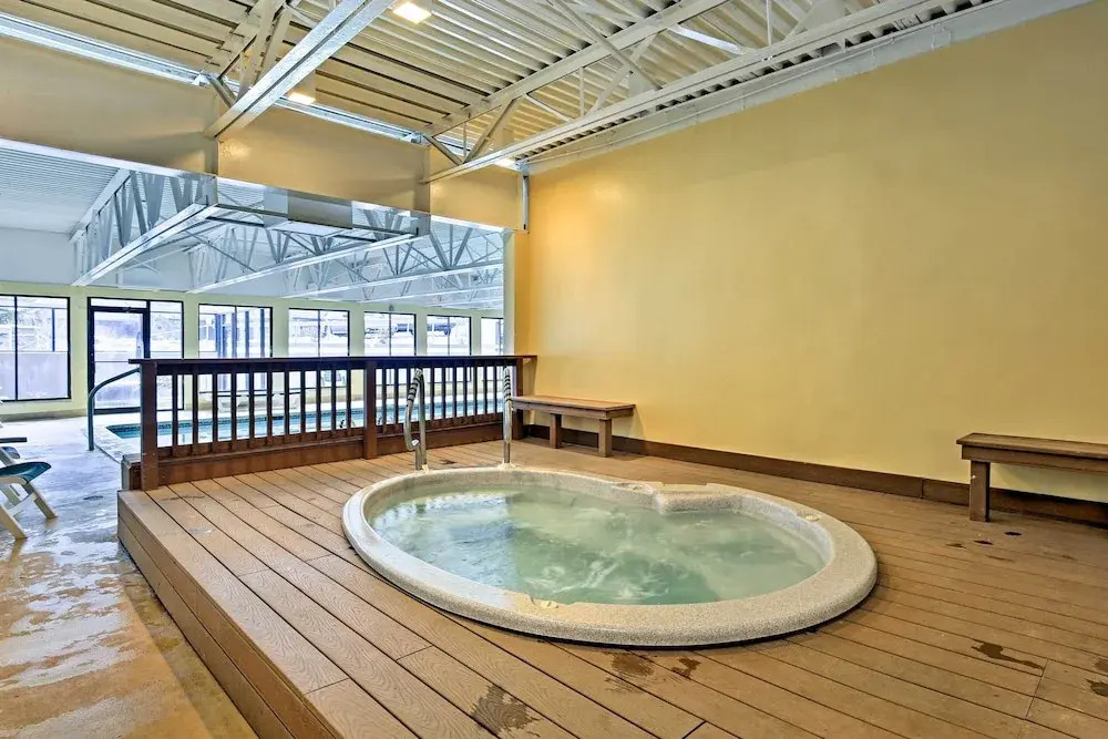Walkable Winter Park Condo ~ 4 Mi to Slopes!