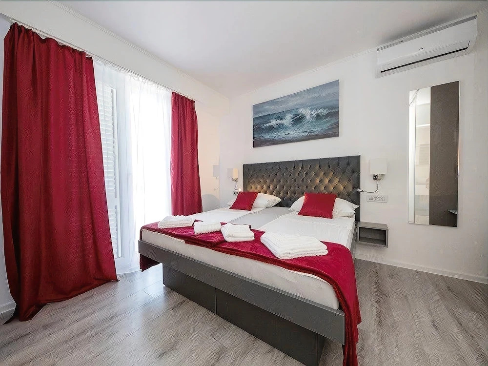 Apartments Lidija