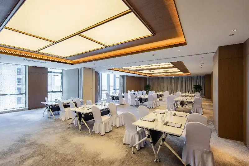 Madison Hotel Qingdao West Coast City Balcony