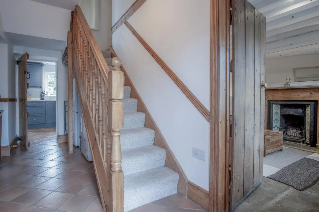 Angle Adventures - 4 Bedroom Cottage - Angle