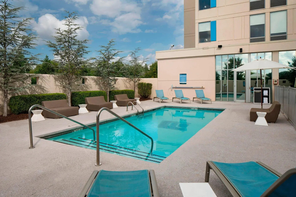Aloft by Marriott Rogers-Bentonville
