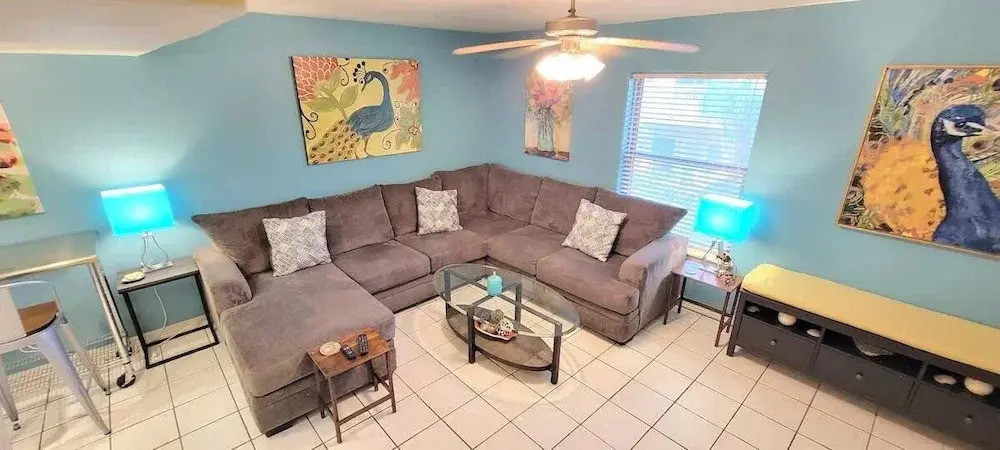 Near Beach - Cute & Cozy Pool