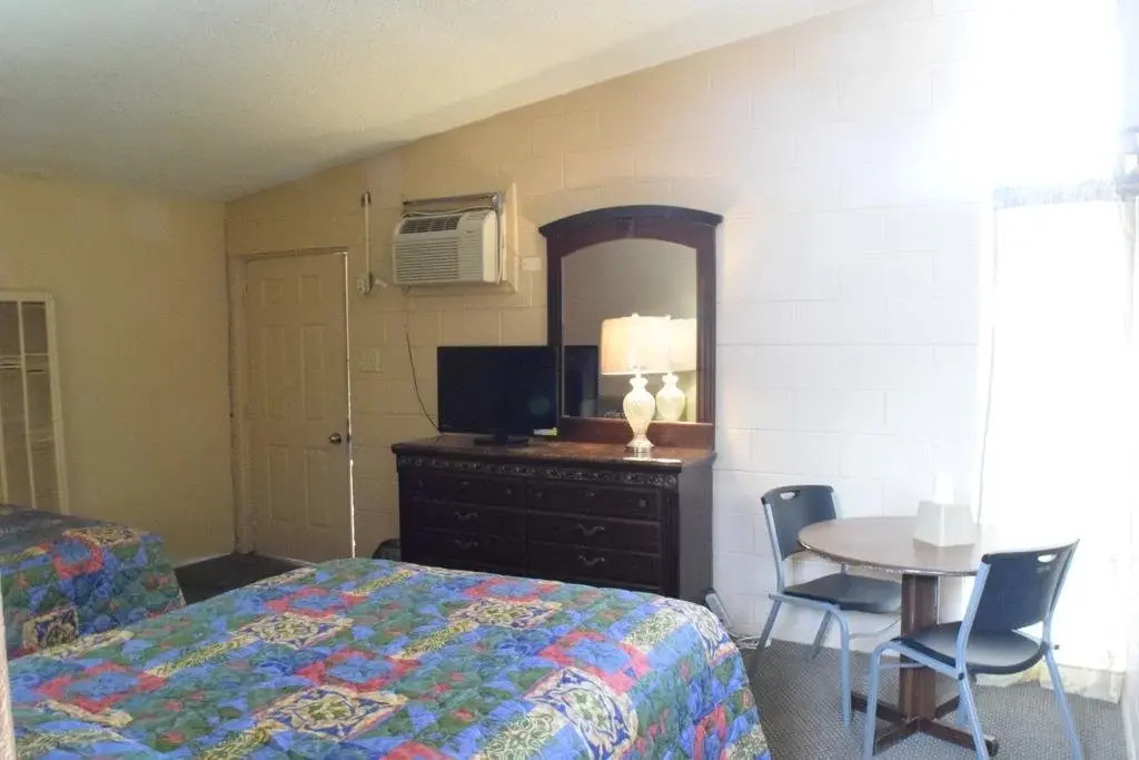 Imperial Motel