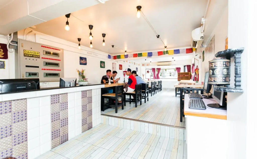 AlphaBed Hostel Bangkok