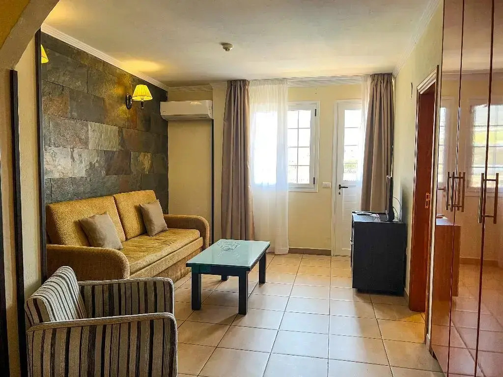 Hotel La Aldea Suites