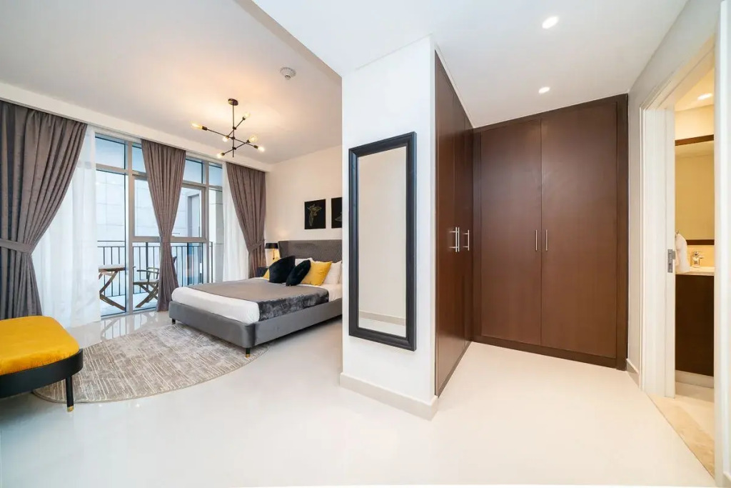 Luxurious 1BR in Downtown