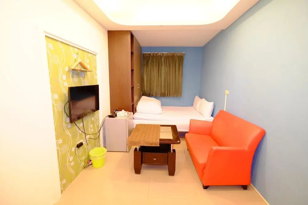 Fengjia Naked Home