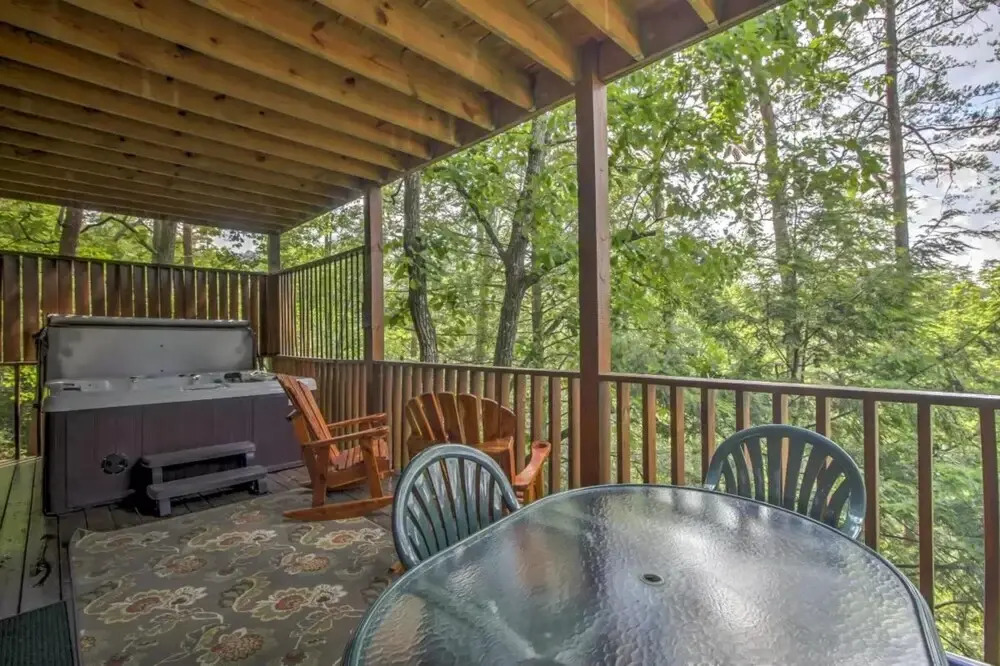 R Tribe's Treehouse By Eagles Ridge Resort