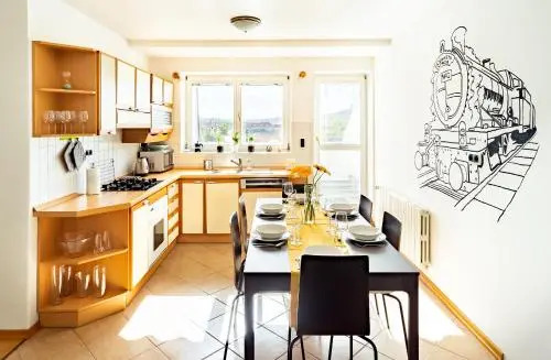 4BR 3BATH BALCONY central Harry Potter penthouse