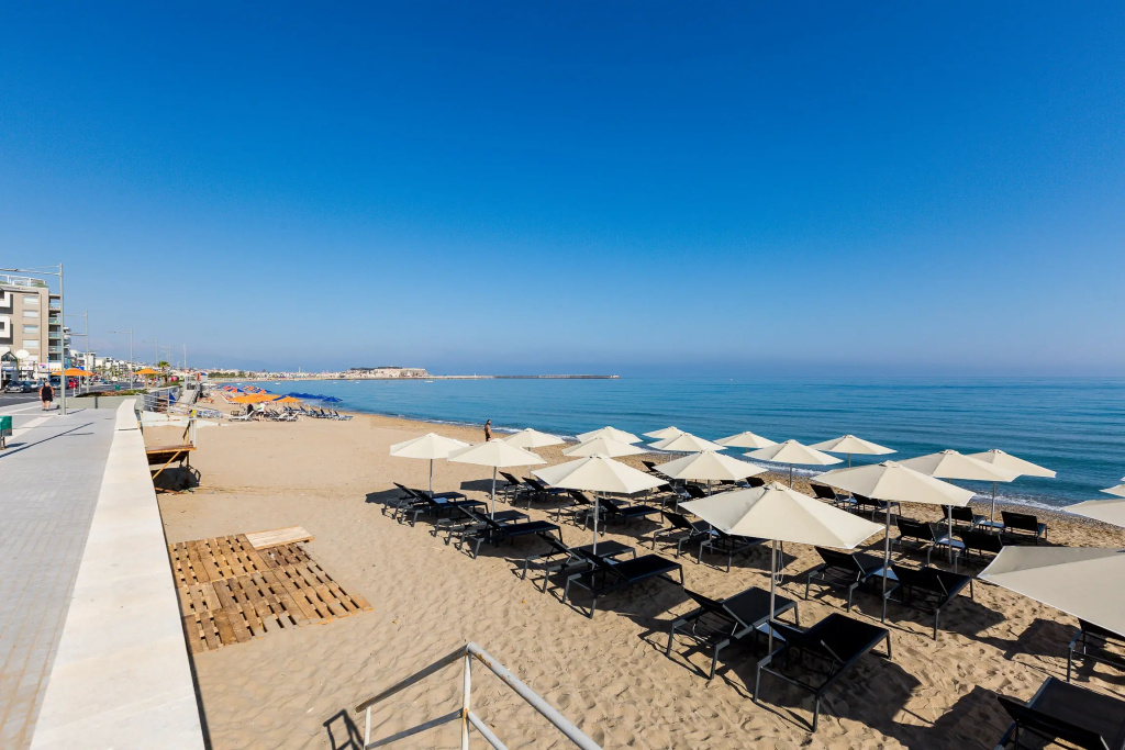 Ammos Suites