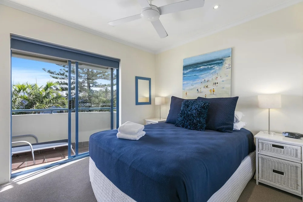 Stunning top floor Sunshine Beach Getaway! Unit 7 Vista Pacific 12 Bryan Street