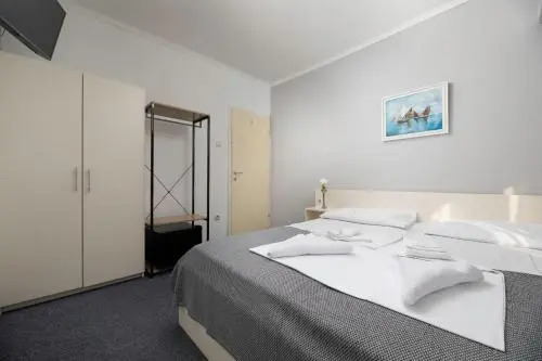 Guest House Zeba & Riviera