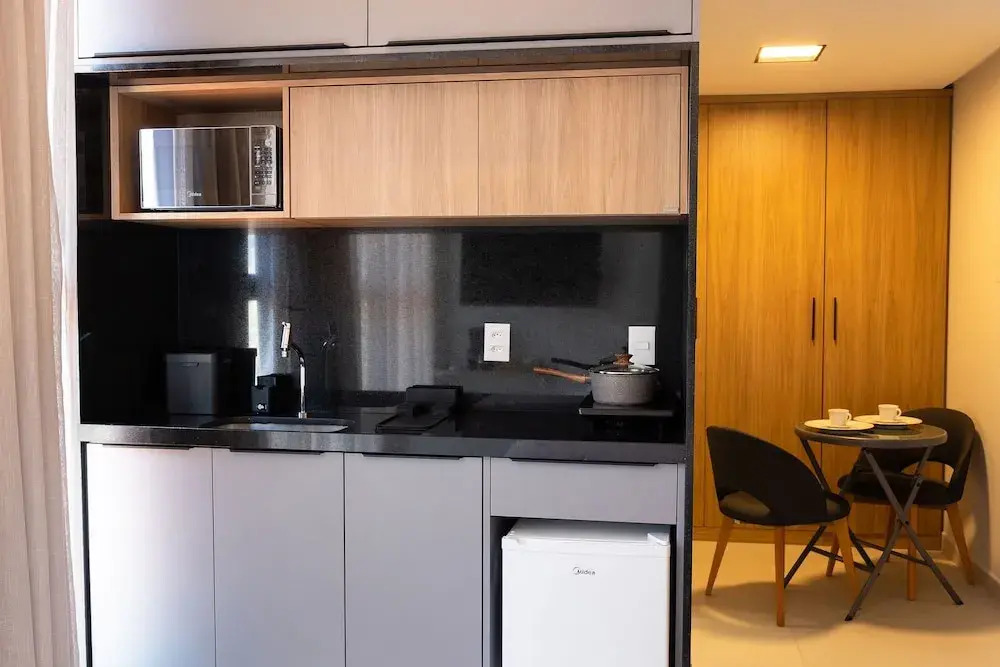 Breeze Residence #404 - Seafront by Carpediem