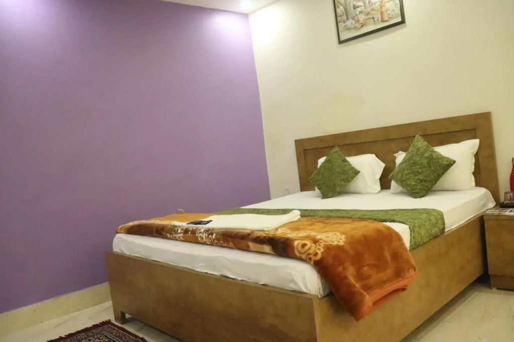 FabHotel Bodhi Vihar
