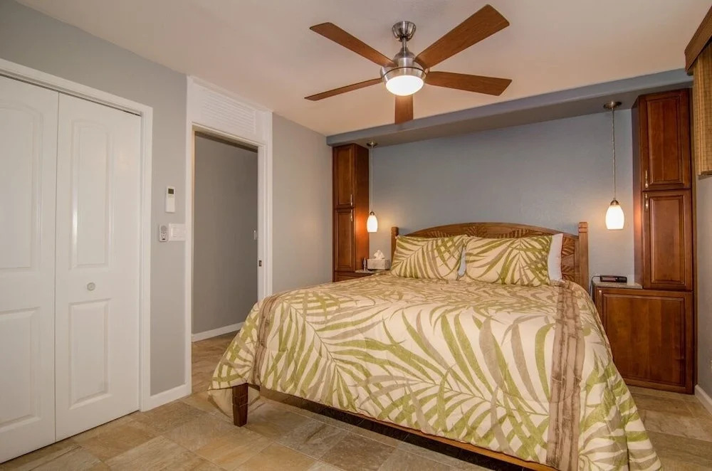 Kona Alii 403 1 Bedroom Condo