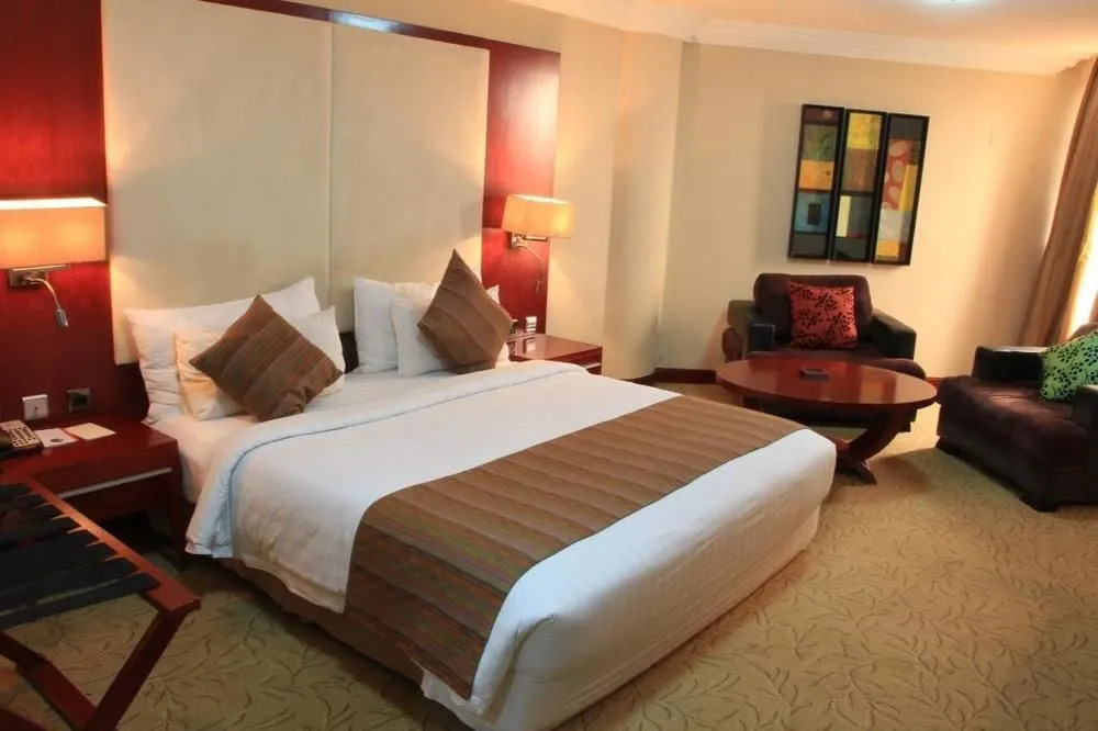 Chelsea Hotel - Guest Room