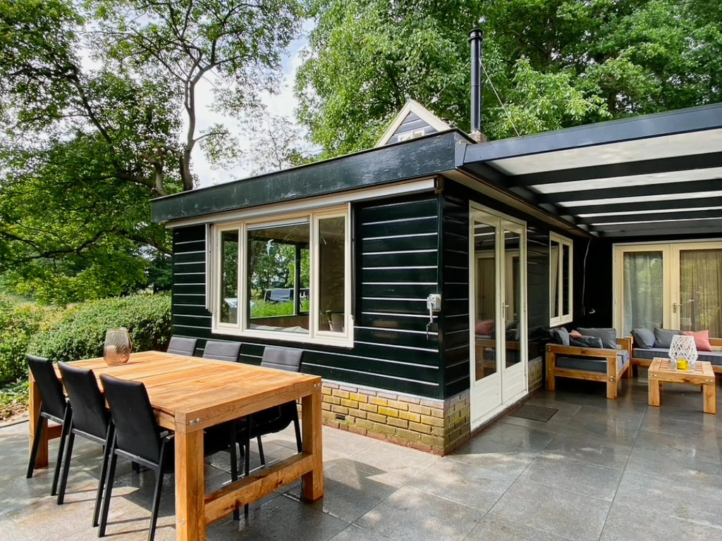 Idyllic House With 360 View of Nature