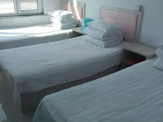 Kuandian Wangjiang Inn