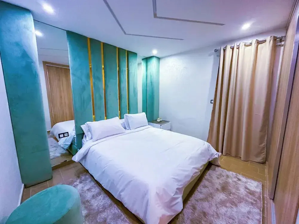 VELUXA - LUXURY HOLIDAY HOMES - Centric flat